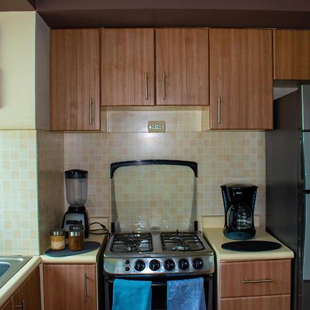 גואטמלה 2 Rooms, 1 King Size Bed, 64" Smart Hdtv מראה חיצוני תמונה